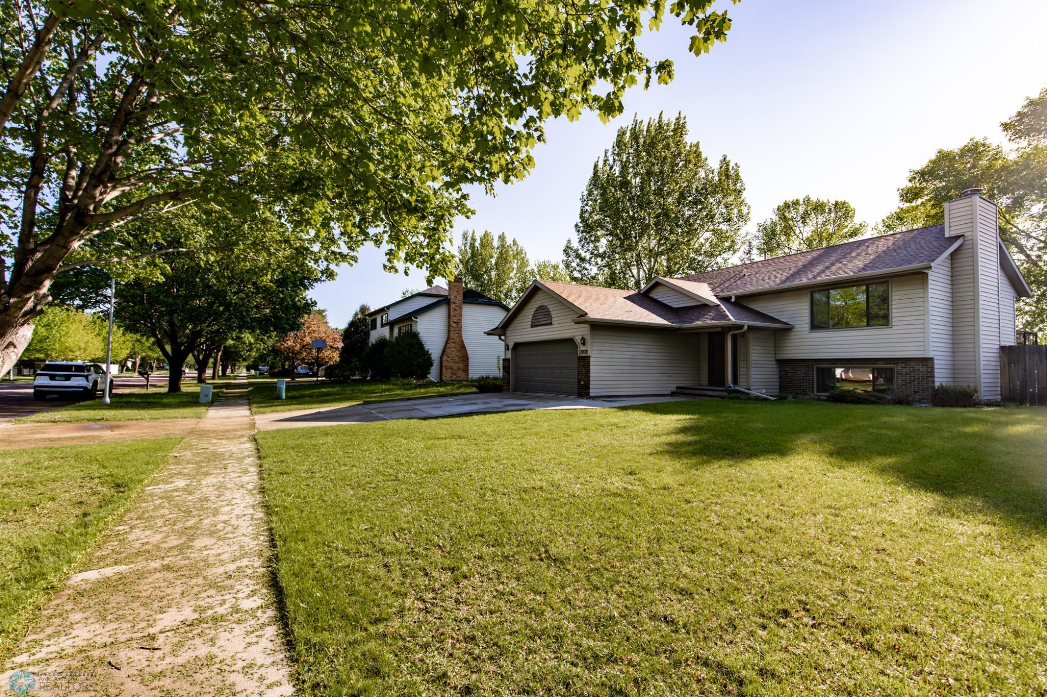3938 15th Street, Fargo, North Dakota image 5