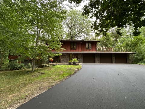 Homes For Sale - 34 N Oaks Road<br/> Saint Paul, MN 55127
