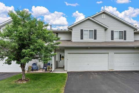 Townhouse For Sale - 2008 Parkway Avenue<br/> Shakopee, MN 55379