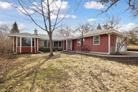 Homes For Sale - 20 Westwood Road<br/> Minnetonka, MN 55305