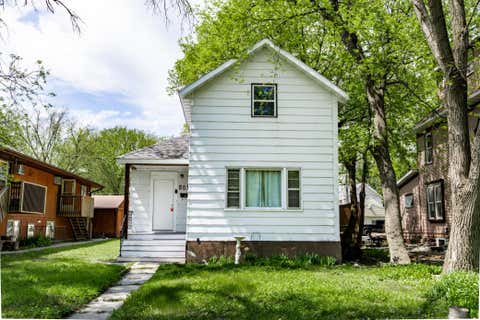 Homes For Sale - 601 10th Street<br/> Fargo, ND 58103