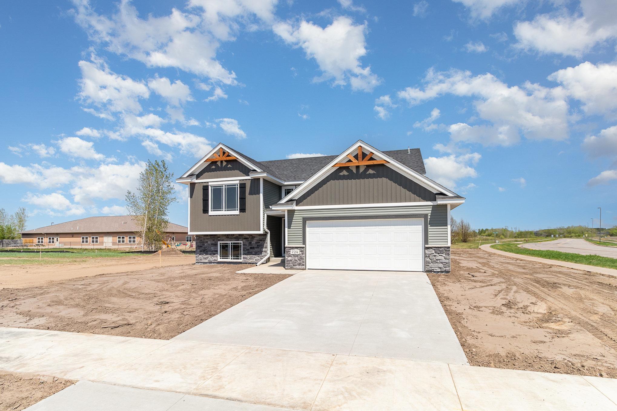 724 Margaret Lane, Isanti, Minnesota image 3