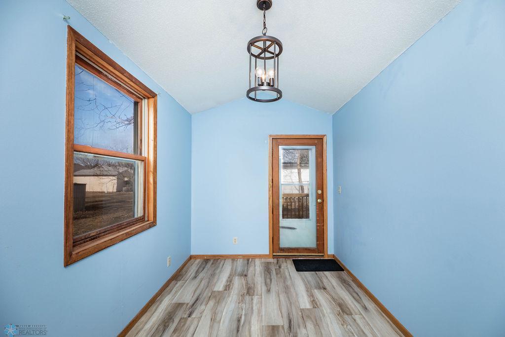 1916 6th Avenue, Moorhead, Minnesota image 12