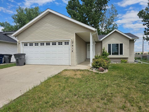 Homes For Sale - 3616 Village Green Lane<br/> Clay County, Moorhead, MN 56560