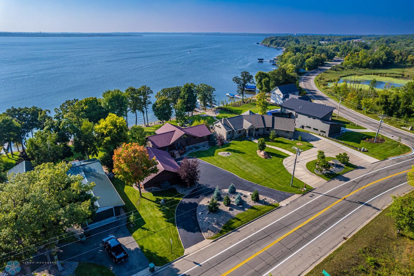 1380 S Shore Drive, Detroit Lakes, Minnesota image 3