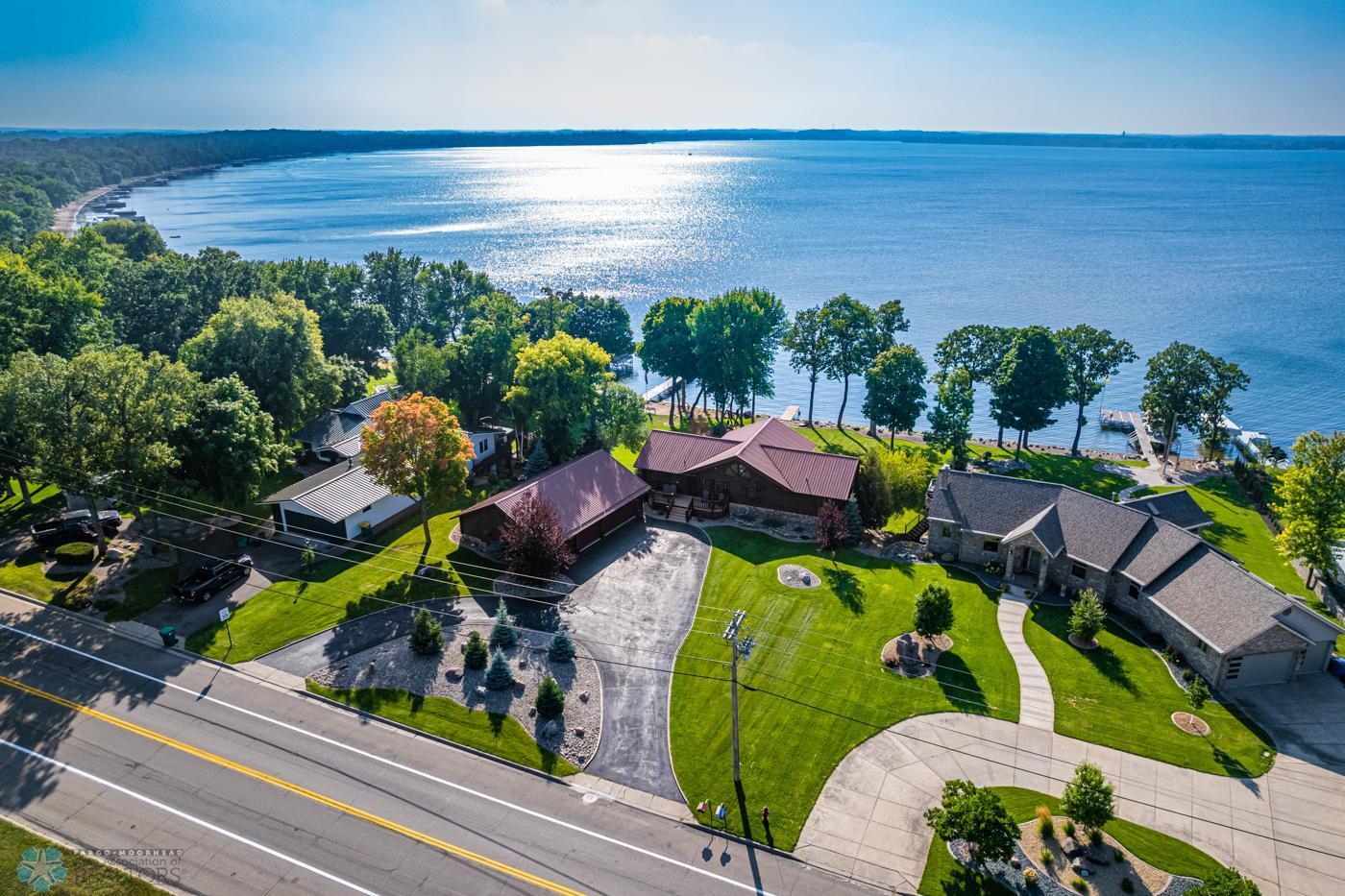 1380 S Shore Drive, Detroit Lakes, Minnesota image 4