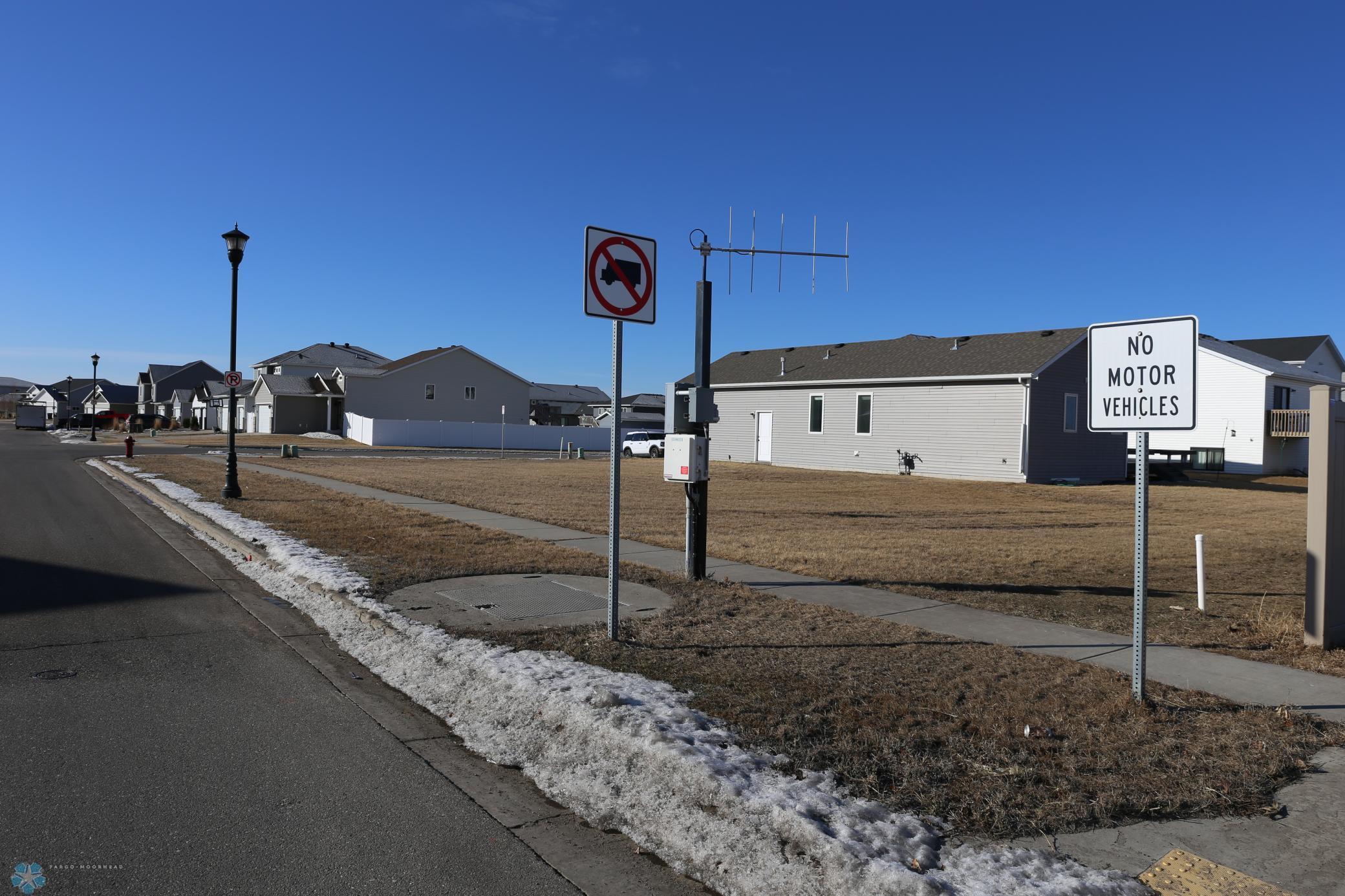 1002 Albert Drive, West Fargo, North Dakota image 5
