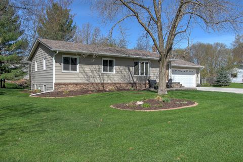 Homes For Sale - 3125 Kenwood Street<br/> Cambridge, MN 55008