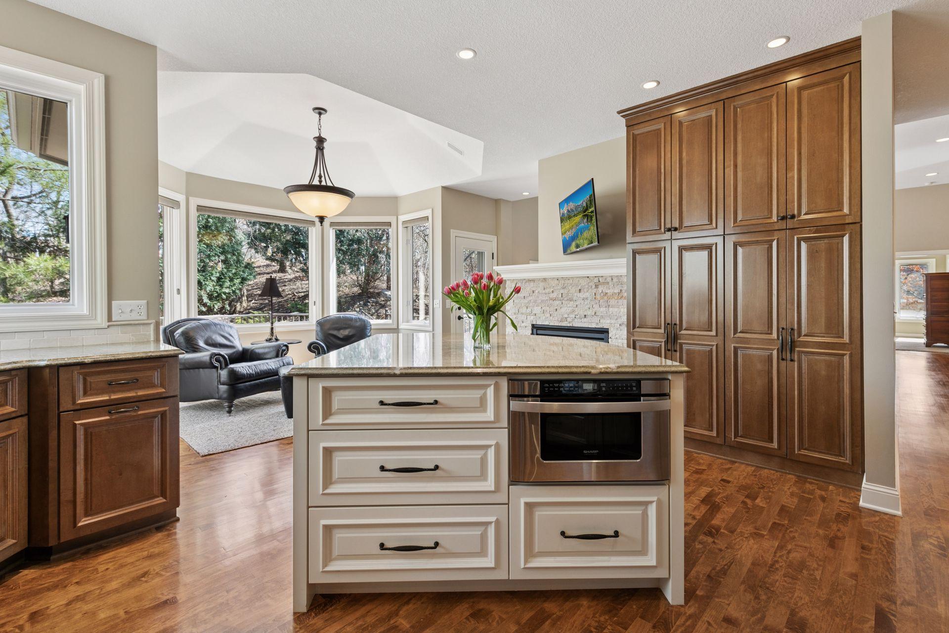 14701 White Oak Drive, Burnsville, Minnesota image 16