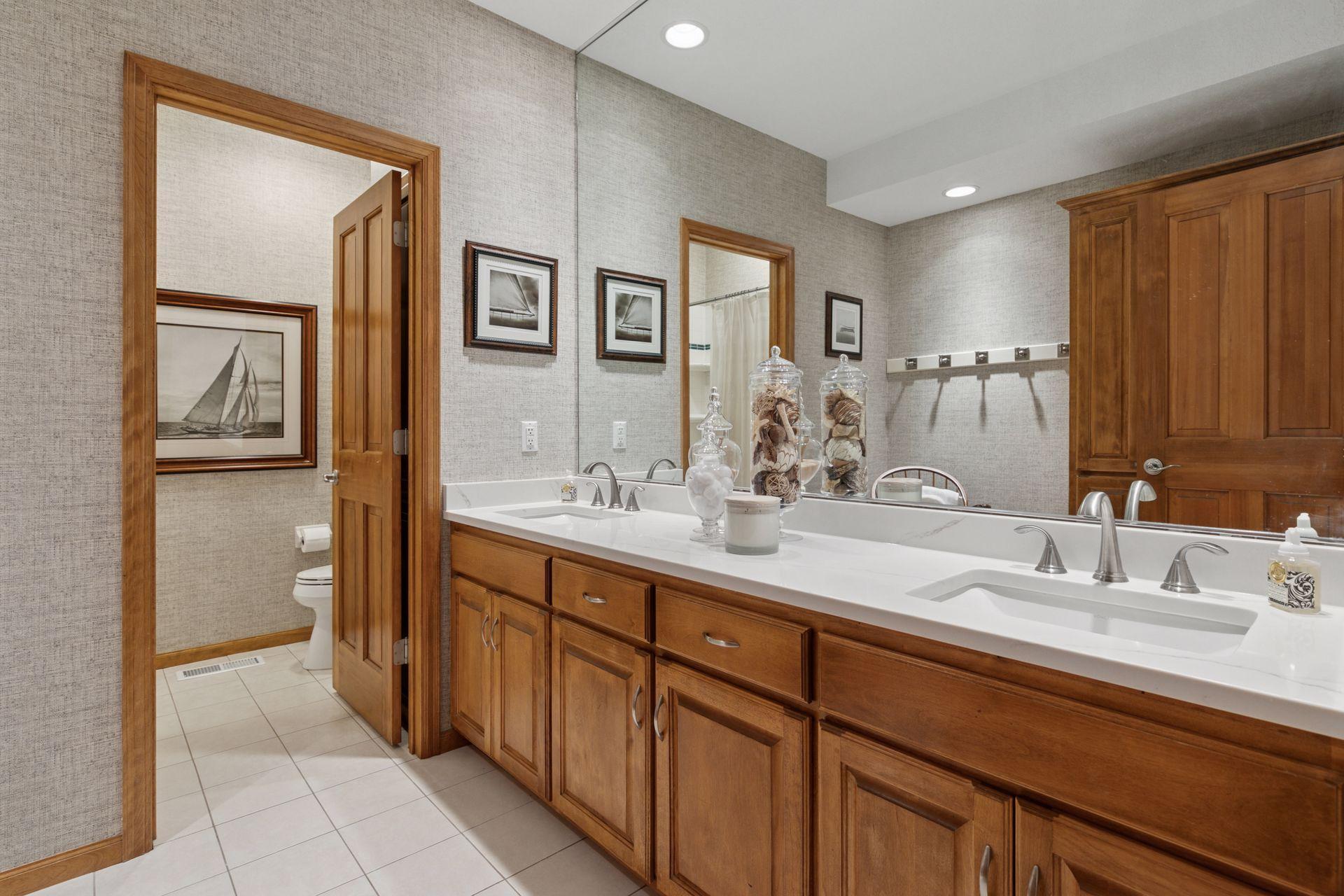 14701 White Oak Drive, Burnsville, Minnesota image 35