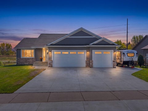 Homes For Sale - 11411 Latham Lane<br/> Chisago City, MN 55013