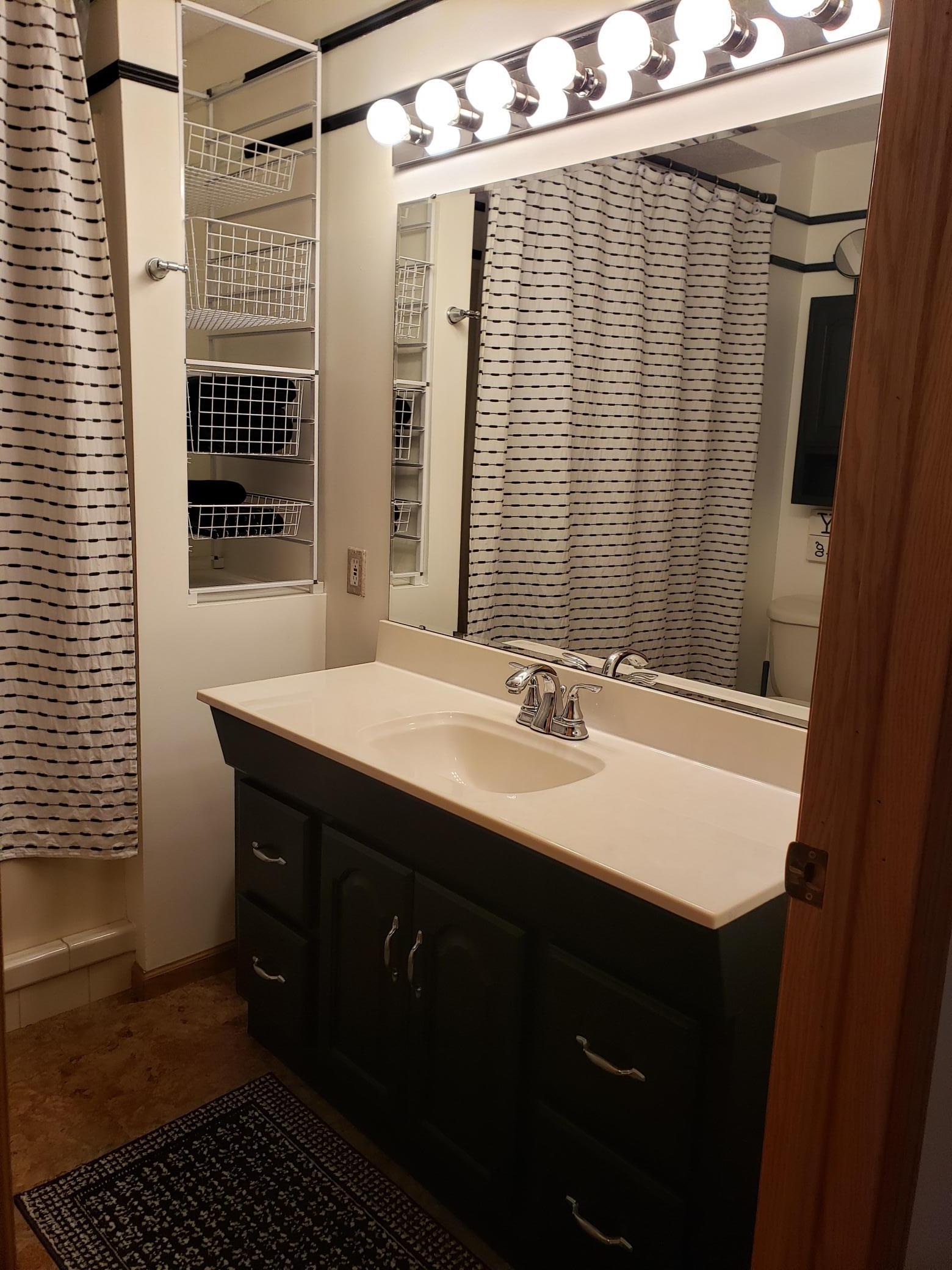 417 Wood Way, Burnsville, Minnesota image 32