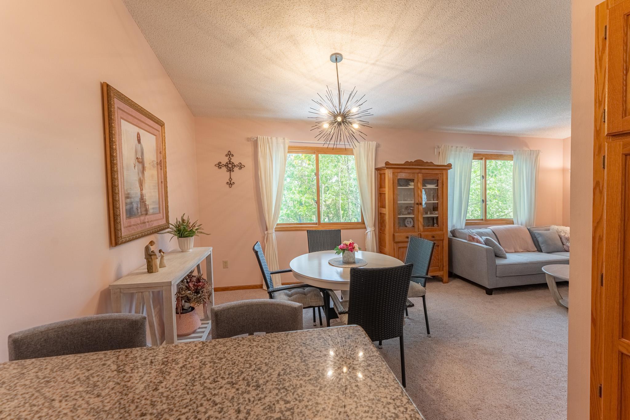 417 Wood Way, Burnsville, Minnesota image 11