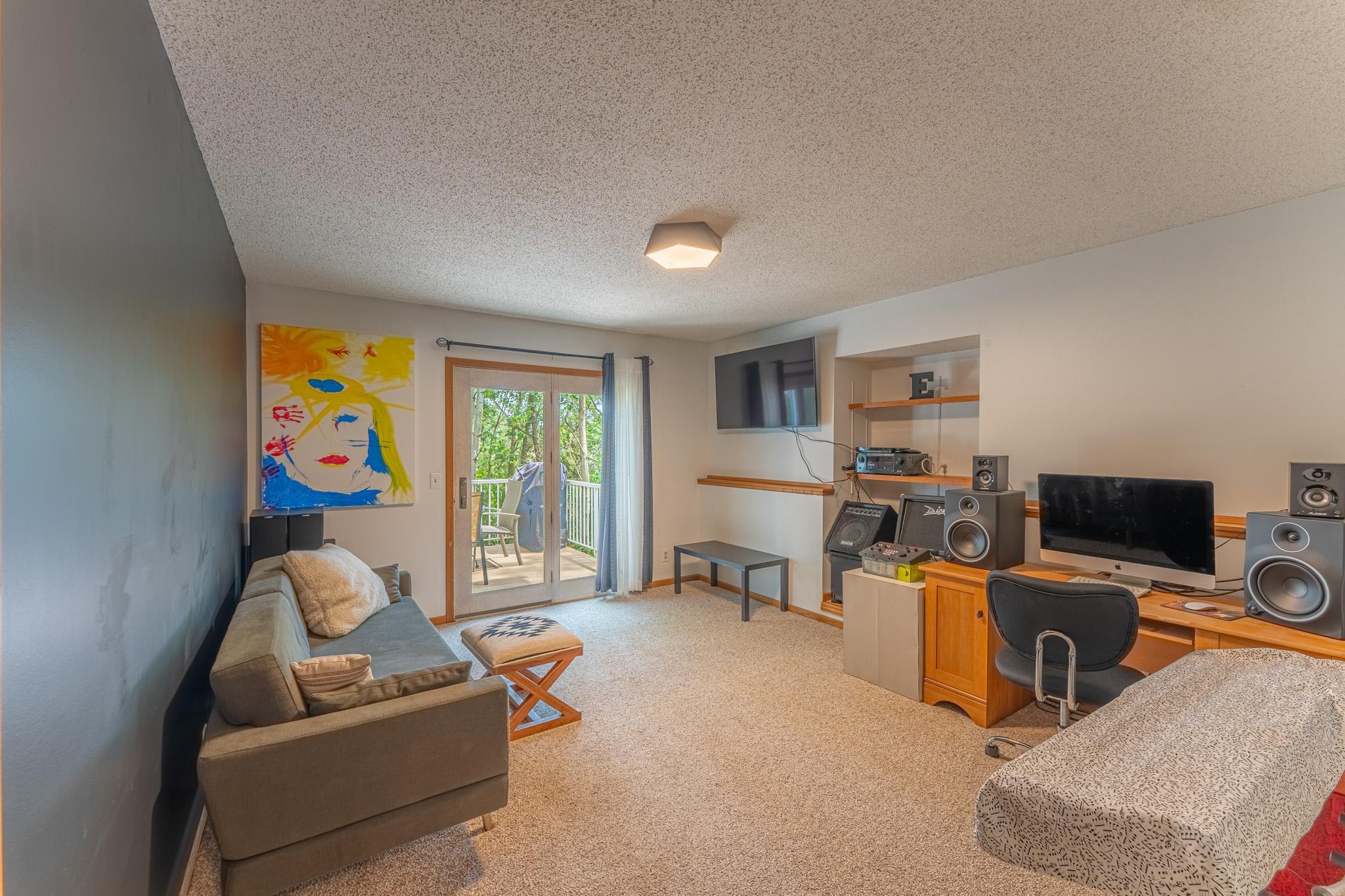 417 Wood Way, Burnsville, Minnesota image 26
