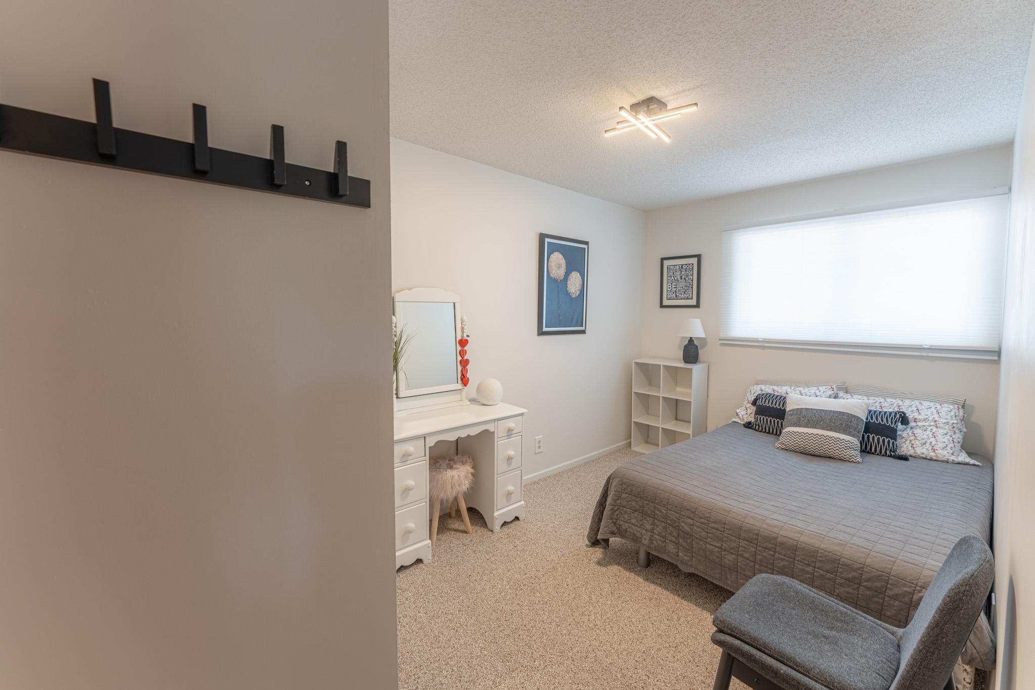 417 Wood Way, Burnsville, Minnesota image 29