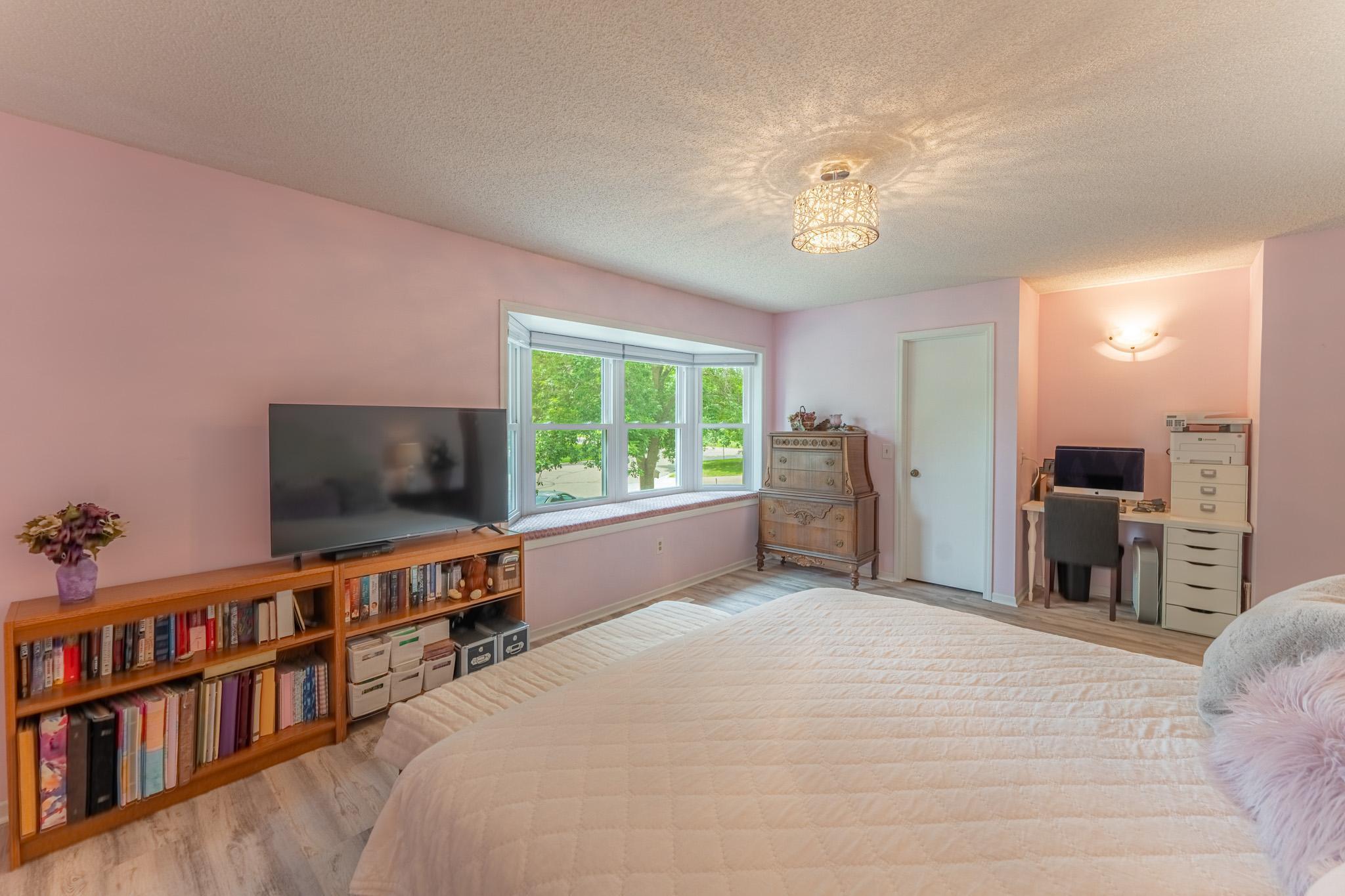 417 Wood Way, Burnsville, Minnesota image 20