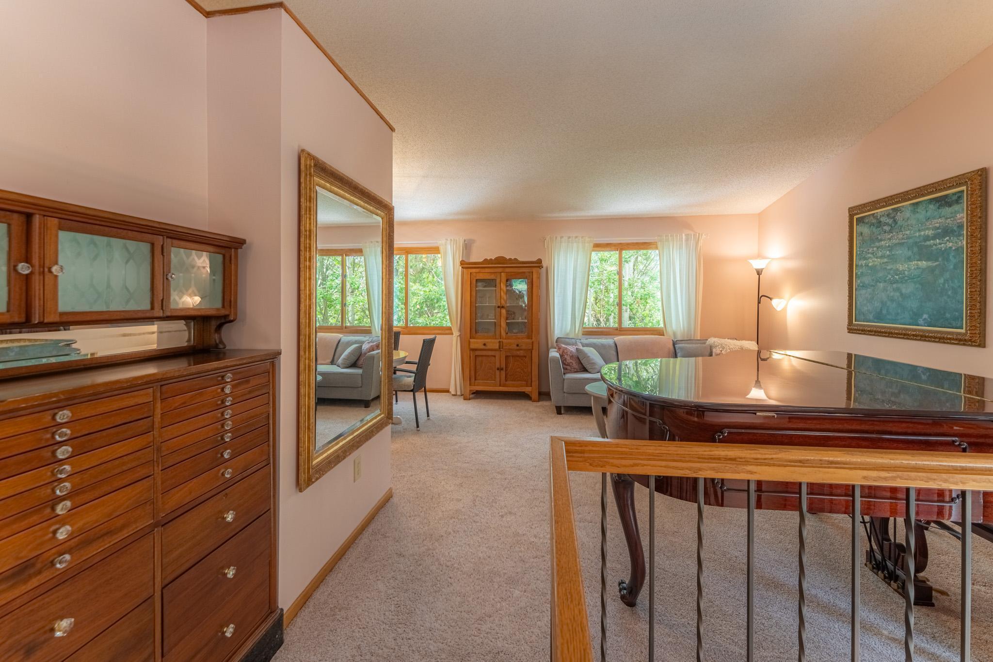 417 Wood Way, Burnsville, Minnesota image 3
