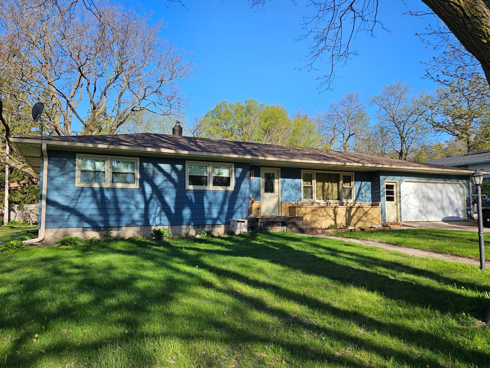 523 7th Street, River Falls, Wisconsin image 1