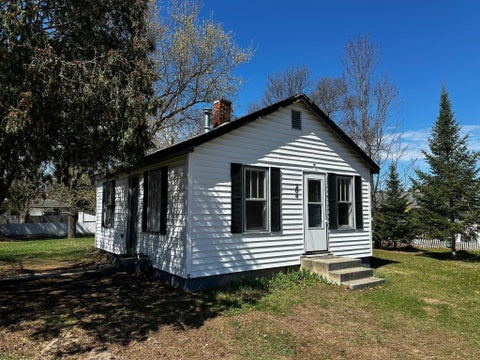 Homes For Sale - 206 SW 7th Street<br/> Crow Wing County, Brainerd, MN 56401
