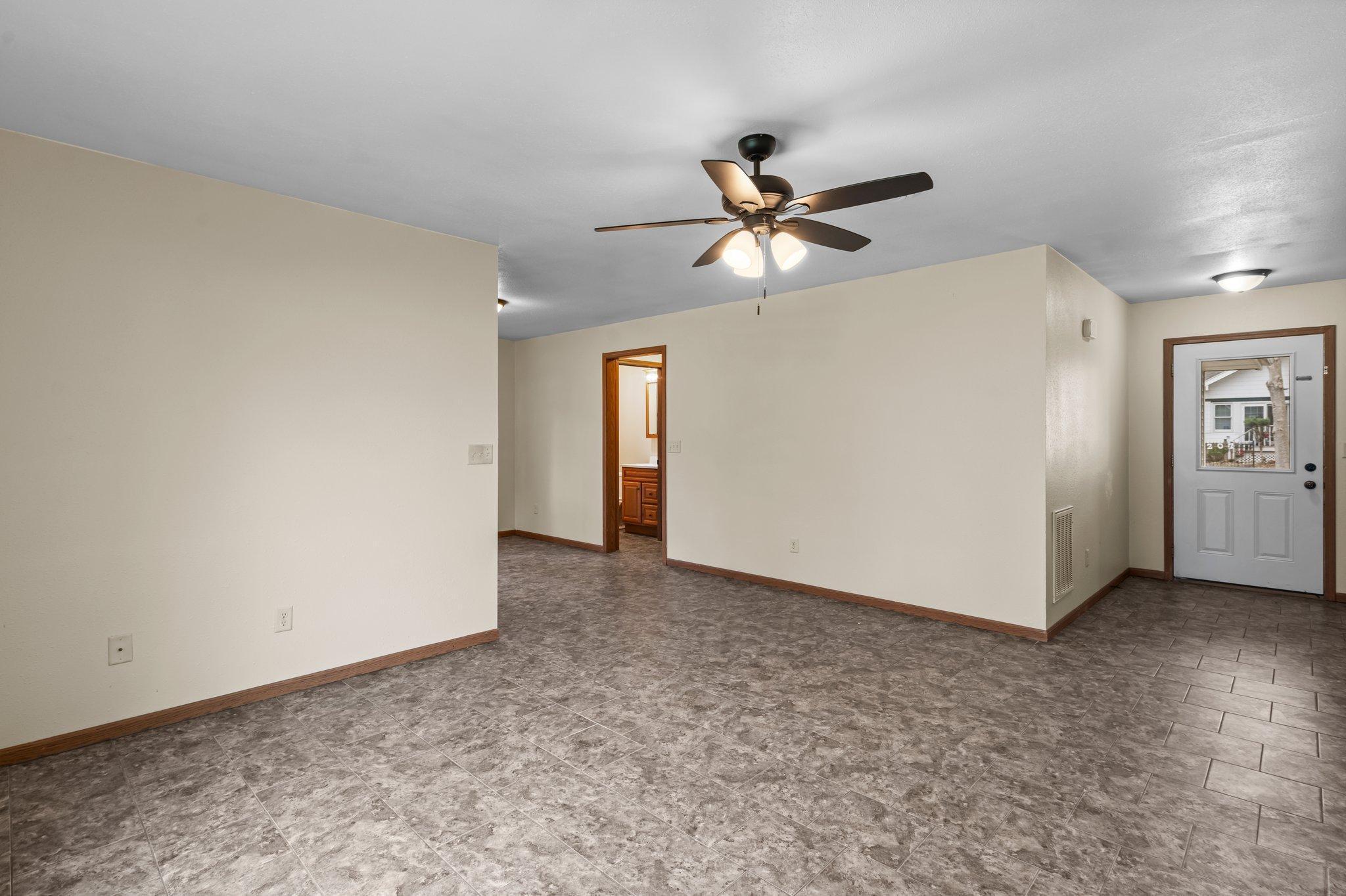 202 Christensen Street, North Mankato, Minnesota image 8