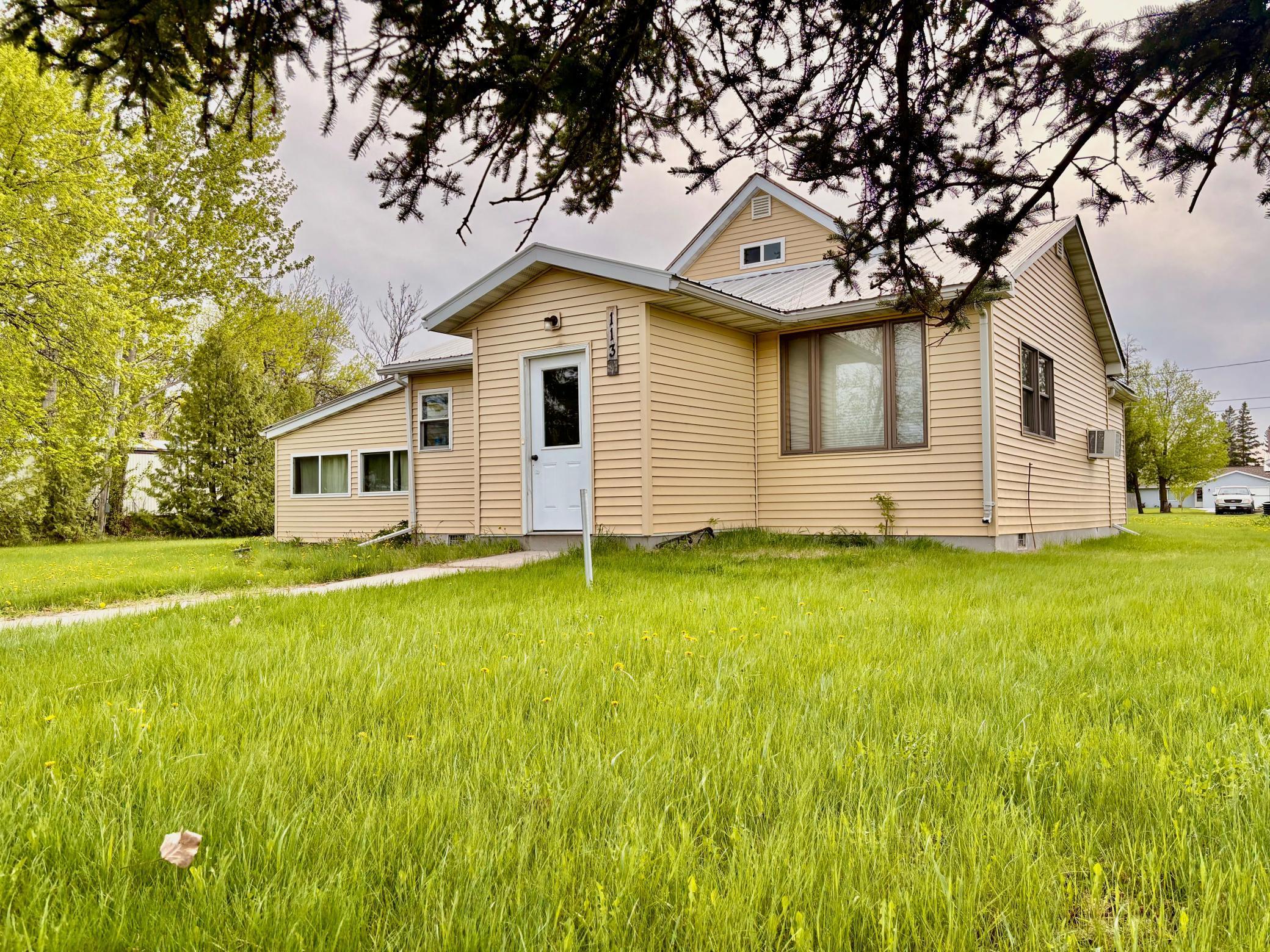 113 6th Avenue, Baudette, Minnesota image 1