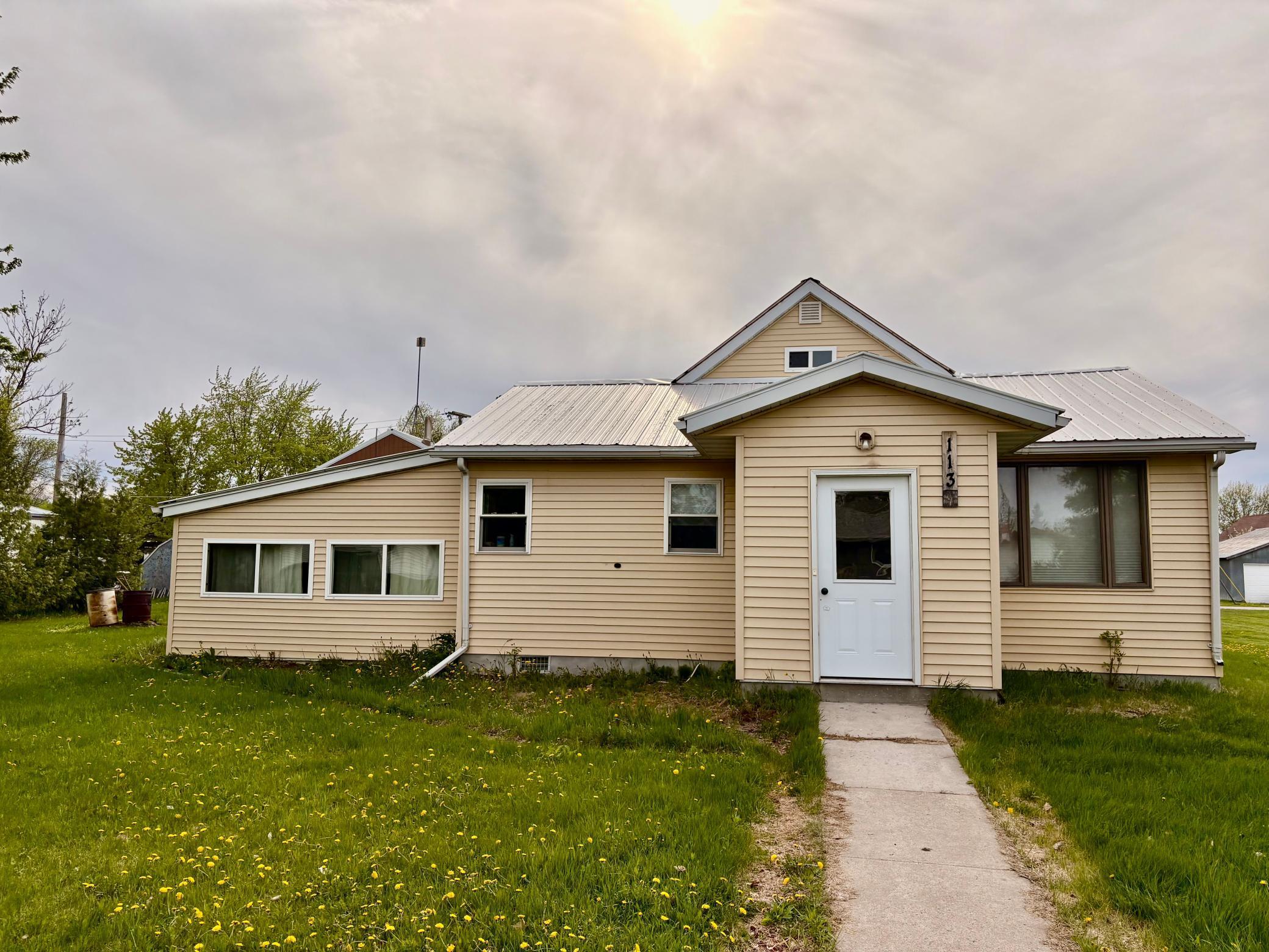 113 6th Avenue, Baudette, Minnesota image 2