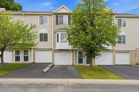 Townhouse For Sale - 2875 Arboretum Village Trail<br/> Chanhassen, MN 55331