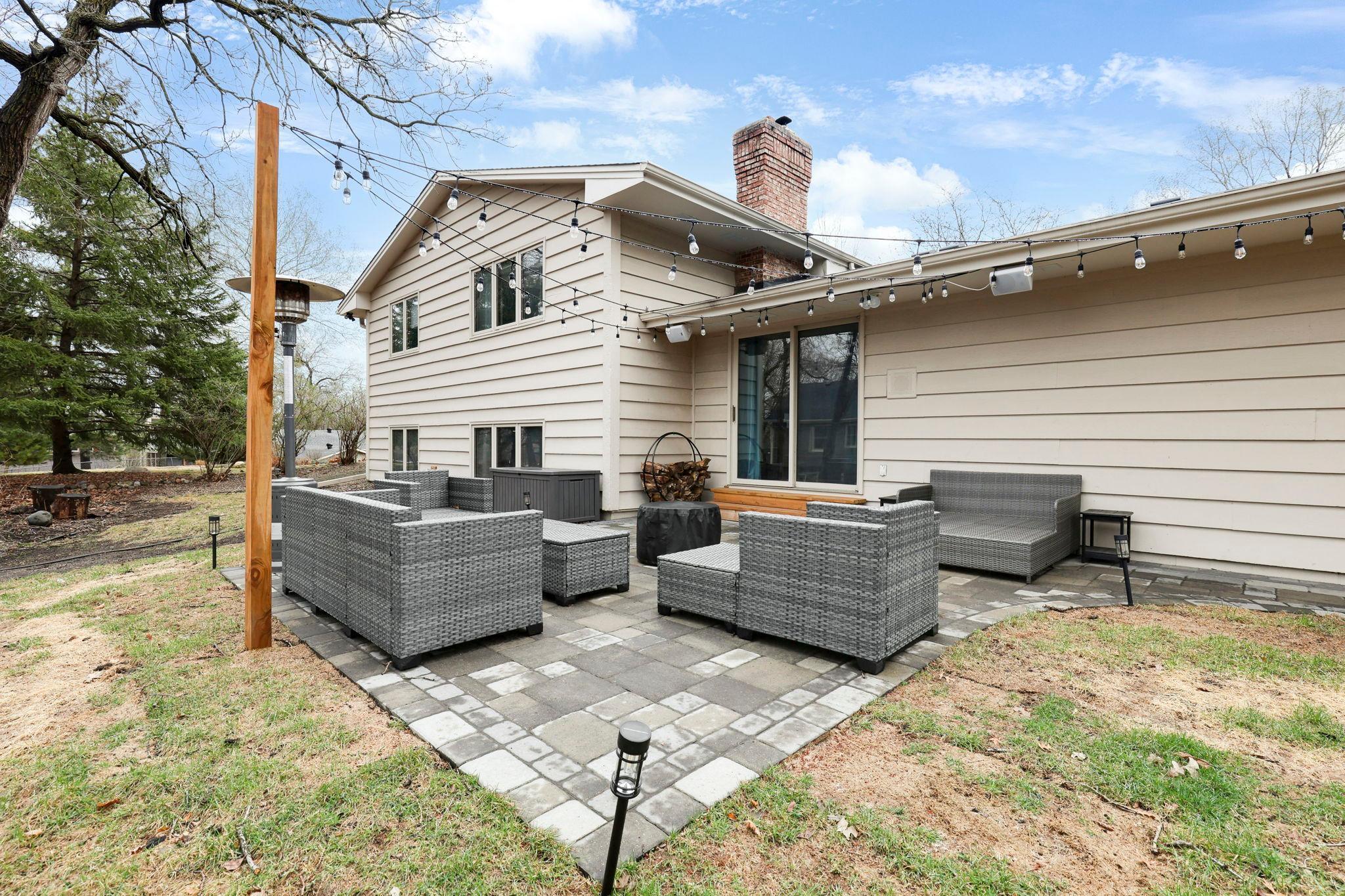 413 Brandywine Drive, Burnsville, Minnesota image 7