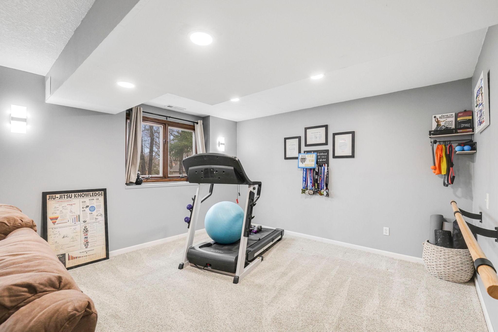 413 Brandywine Drive, Burnsville, Minnesota image 23