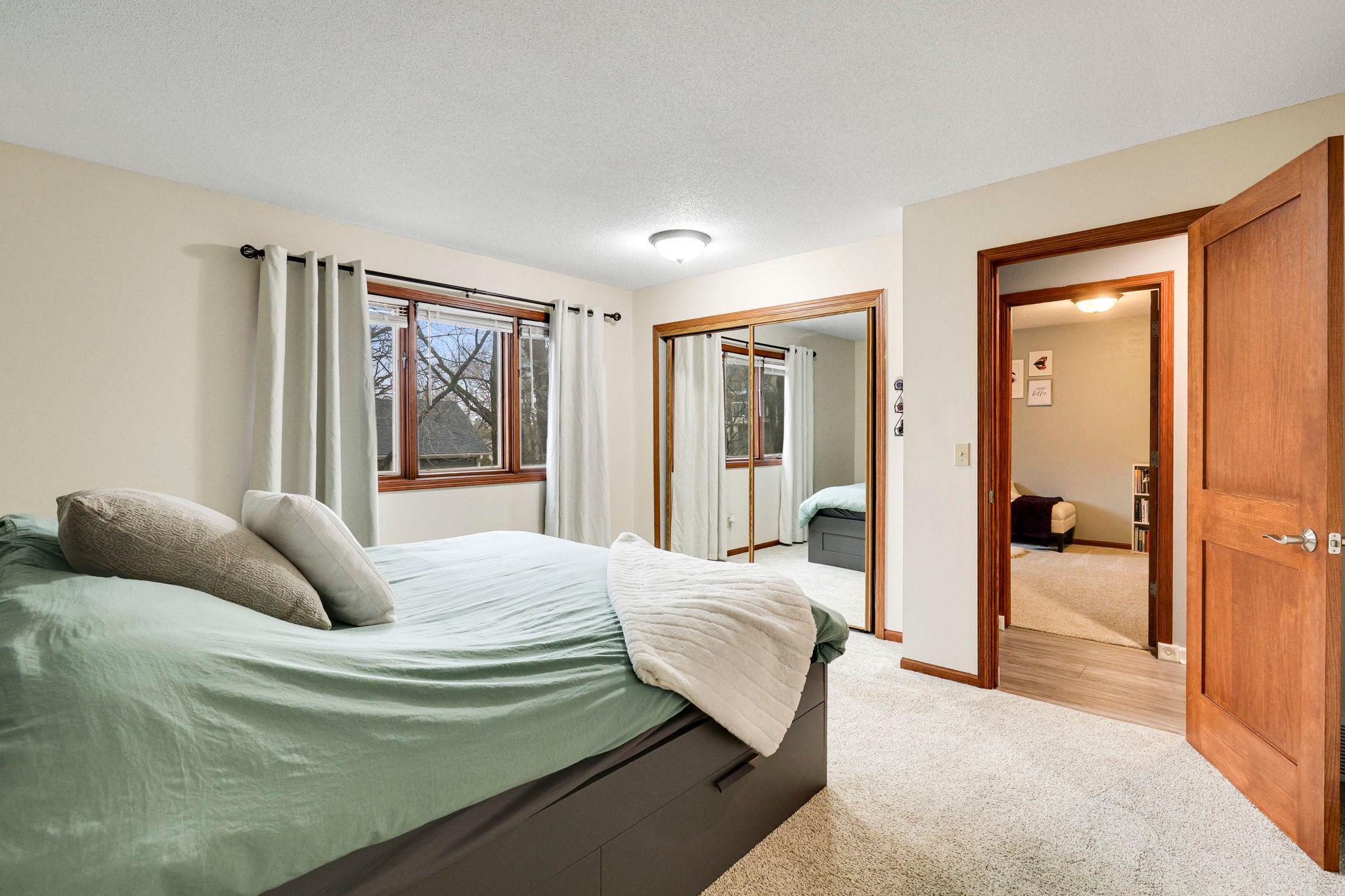 413 Brandywine Drive, Burnsville, Minnesota image 17