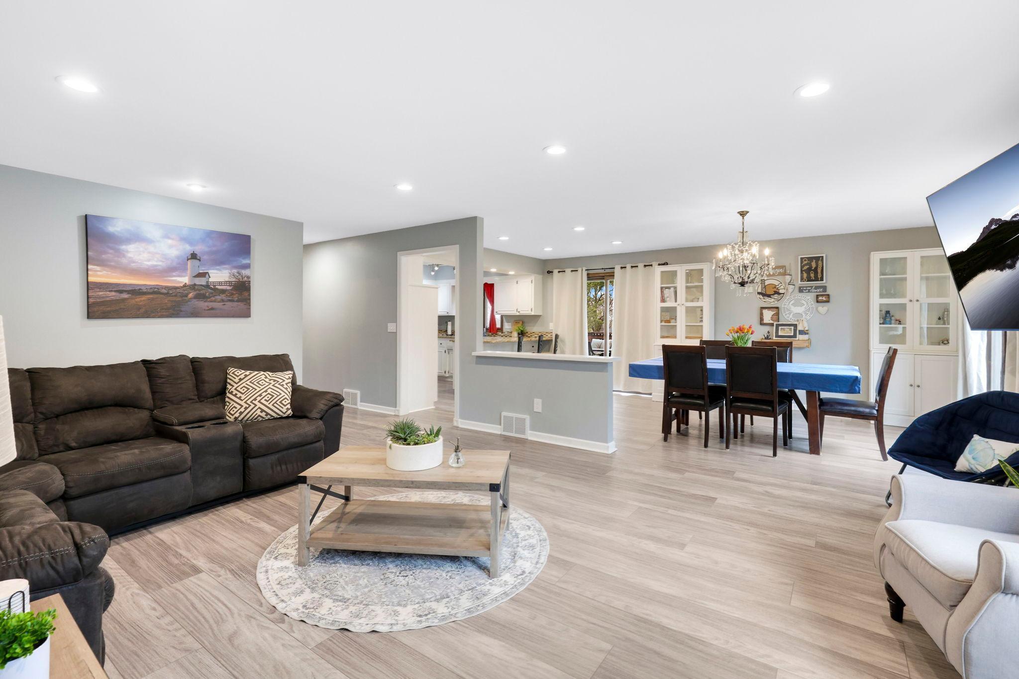 413 Brandywine Drive, Burnsville, Minnesota image 9