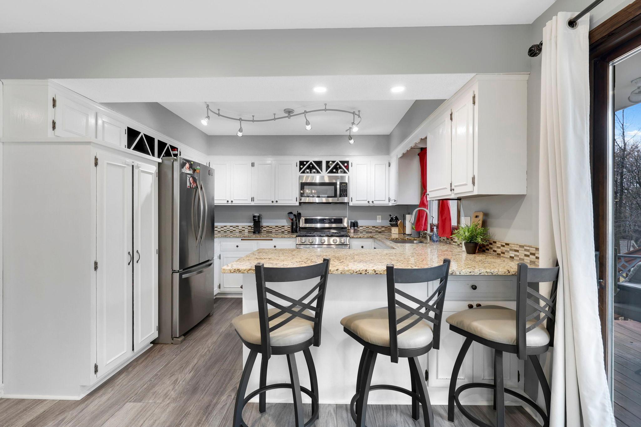 413 Brandywine Drive, Burnsville, Minnesota image 13