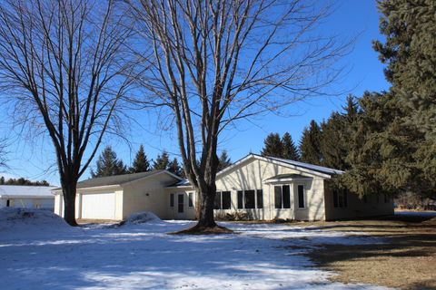 Homes For Sale - 19043 80th Avenue<br/> Milaca, MN 56353