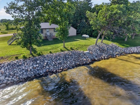 Homes For Sale - 39466 385th Avenue<br/> Dent, MN 56528