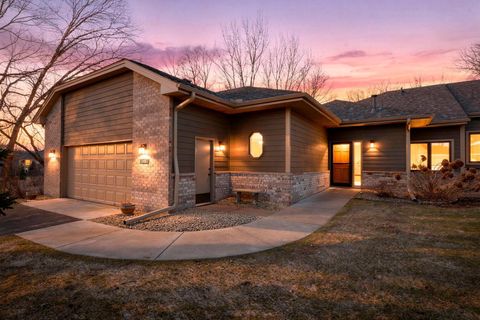 Townhouse For Sale - 18067 Judicial Way<br/> Dakota County, Lakeville, MN 55044