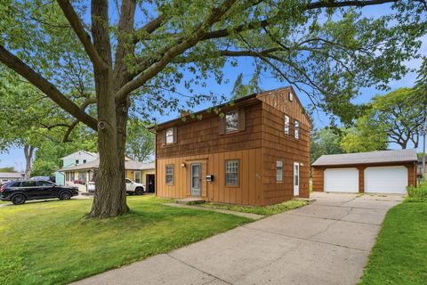 Homes For Sale - 2213 Dellridge Avenue<br/> Ramsey County, Saint Paul, MN 55119