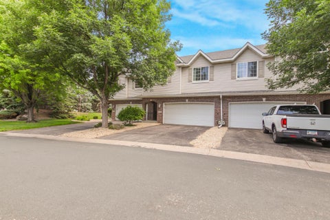 Townhouse For Sale - 15366 Wilderness Ridge Road<br/> Prior Lake, MN 55372