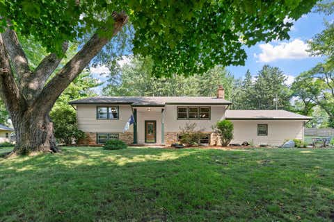 Homes For Sale - 6911 Ticonderoga Trail<br/> Eden Prairie, MN 55346
