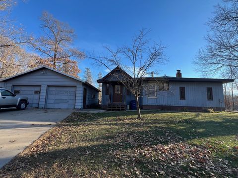 Homes For Sale - 7302 Lake Camile Drive<br/> Randall, MN 56475