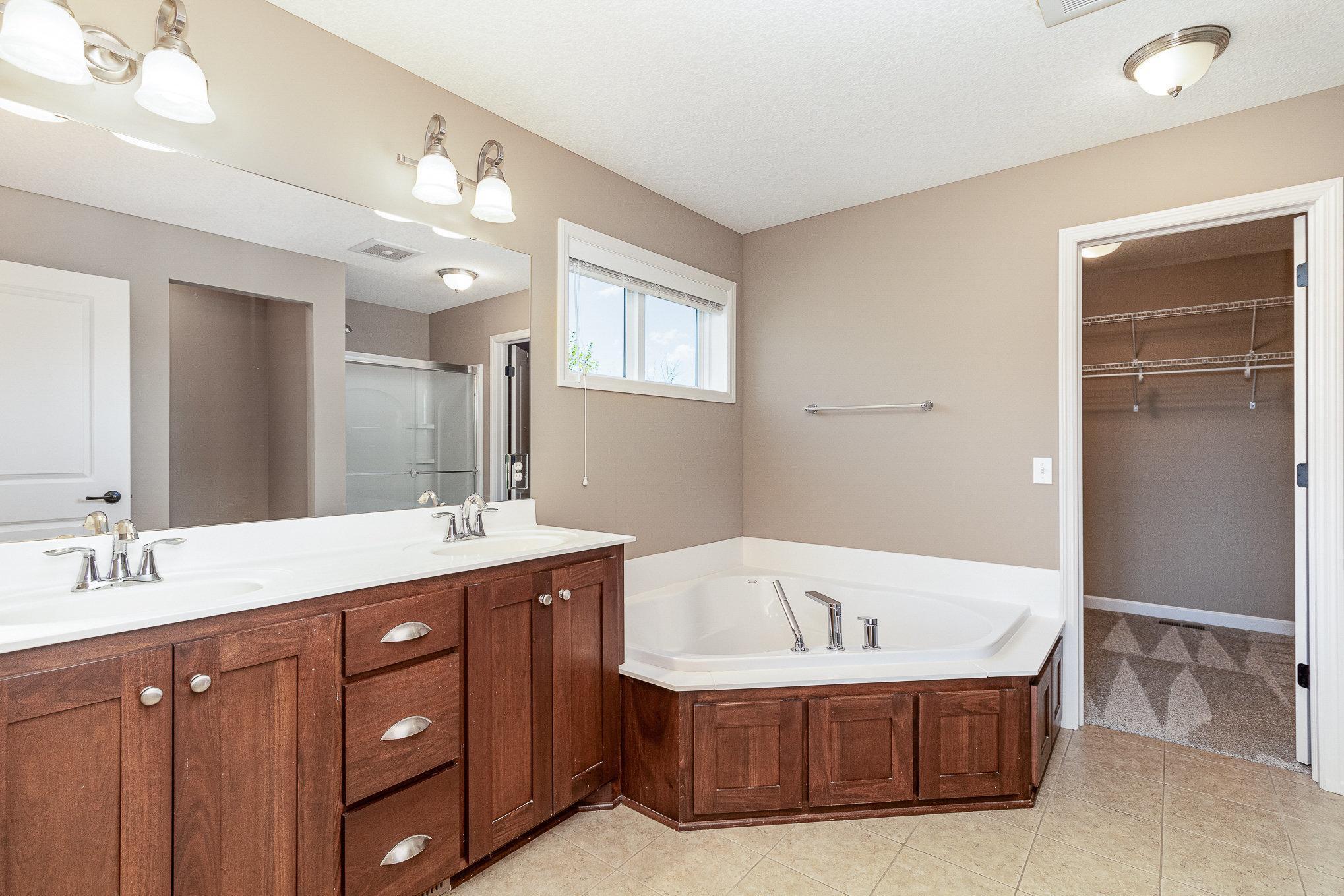 2725 Fieldstone Drive, Victoria, Minnesota image 20