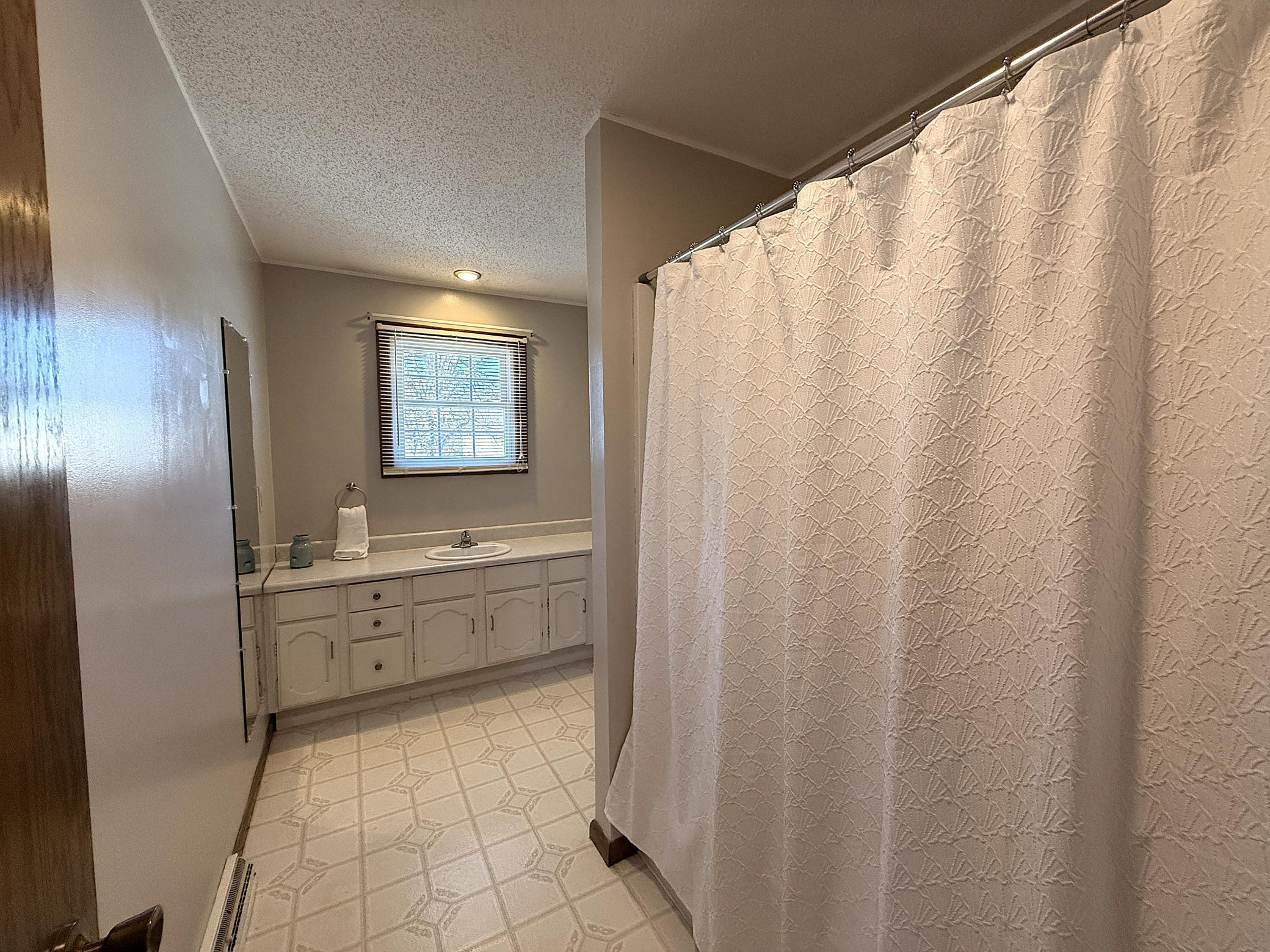 619 N 10th Street, Montevideo, Minnesota image 38