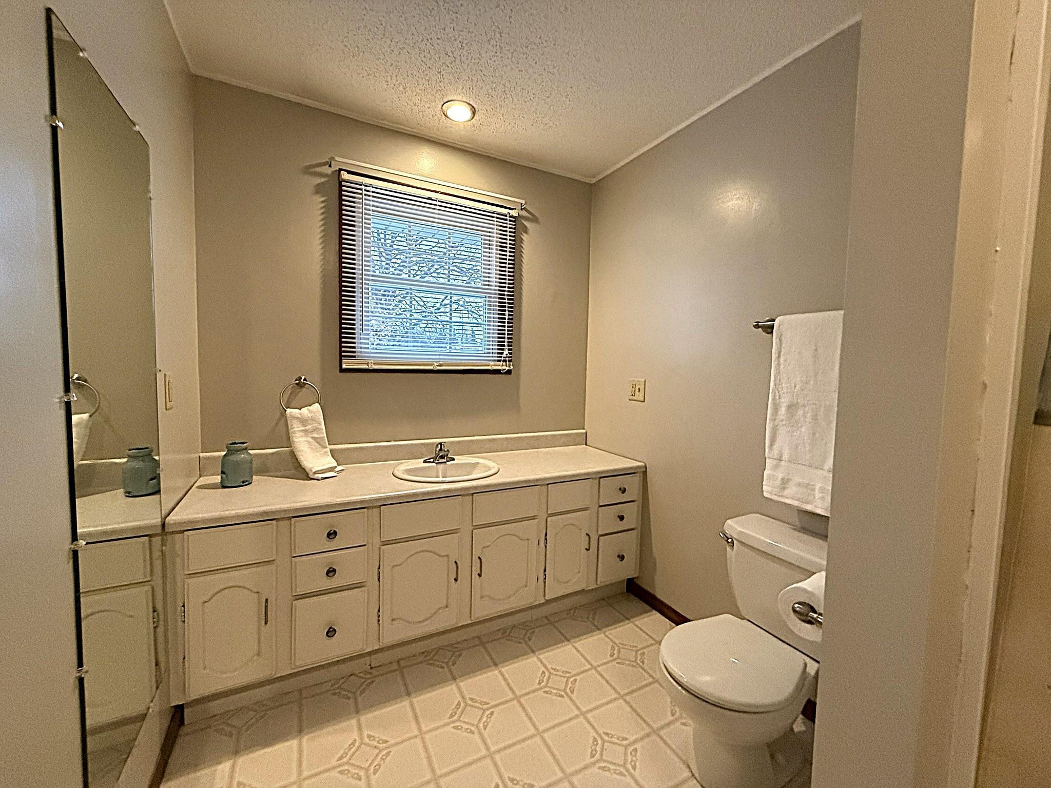 619 N 10th Street, Montevideo, Minnesota image 37