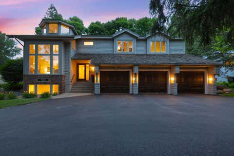 Homes For Sale - 7708 Stonewood Court<br/> Edina, MN 55439