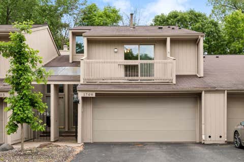 Townhouse For Sale - 1709 Archer Court<br/> Minneapolis, MN 55447