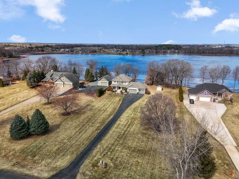 Homes For Sale - 25188 Firefly Avenue<br/> Wyoming, MN 55092
