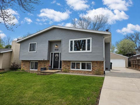 Homes For Sale - 4040 5th Street<br/> Olmsted County, Rochester, MN 55901