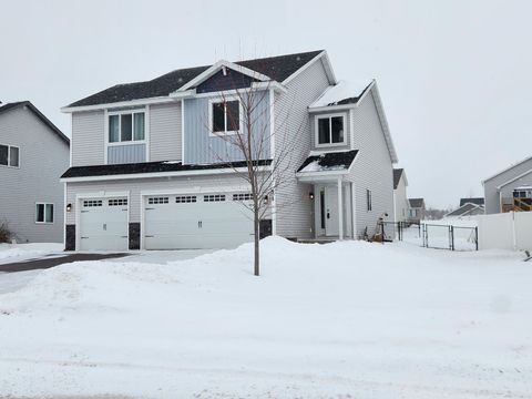 Homes For Sale - 408 Bluebird Drive<br/> Isanti County, Isanti, MN 55040