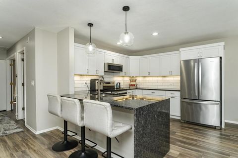 Condo For Sale - 2046 26th Avenue<br/> Rochester, MN 55901