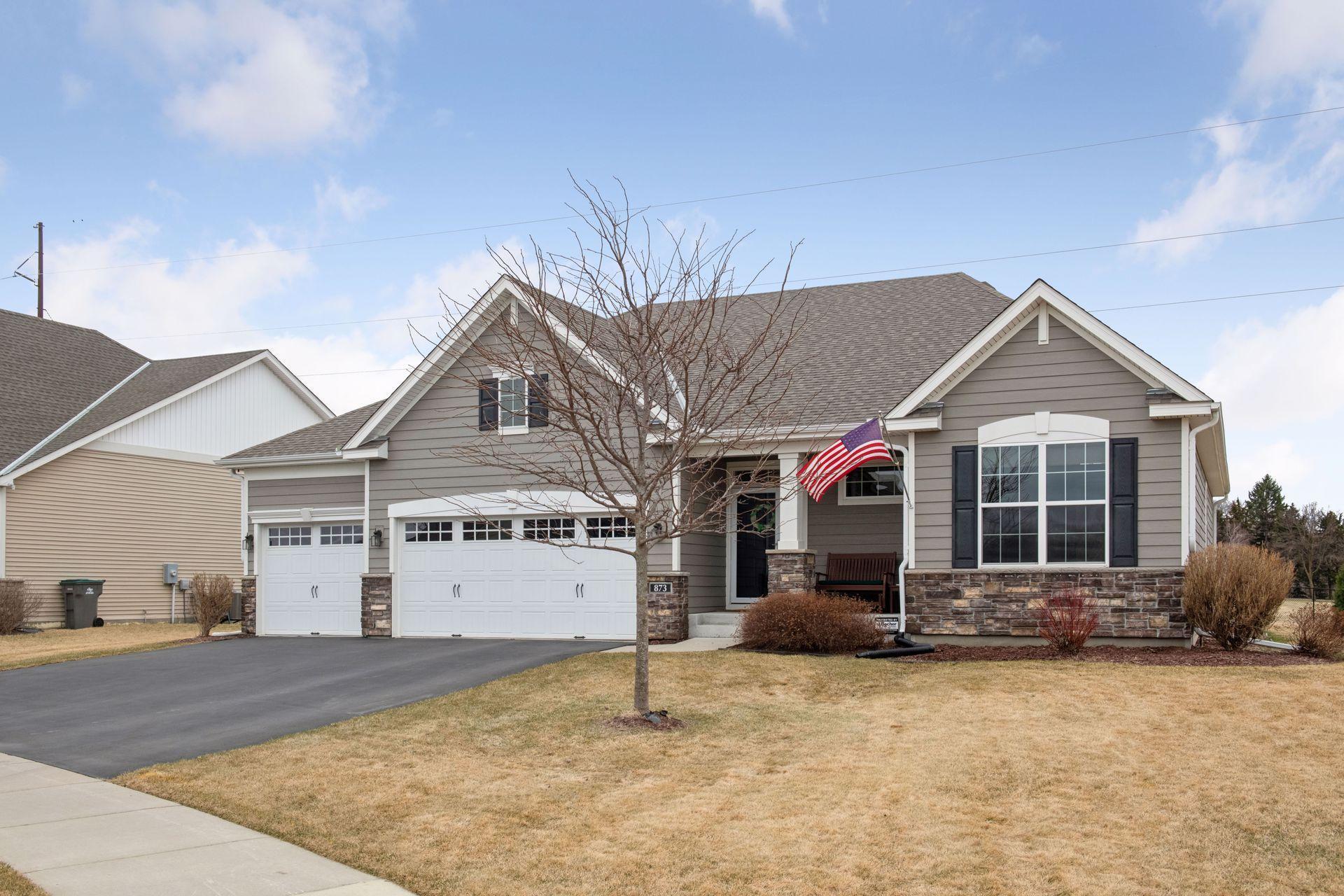 873 Cascade Way, Chaska, Minnesota image 2