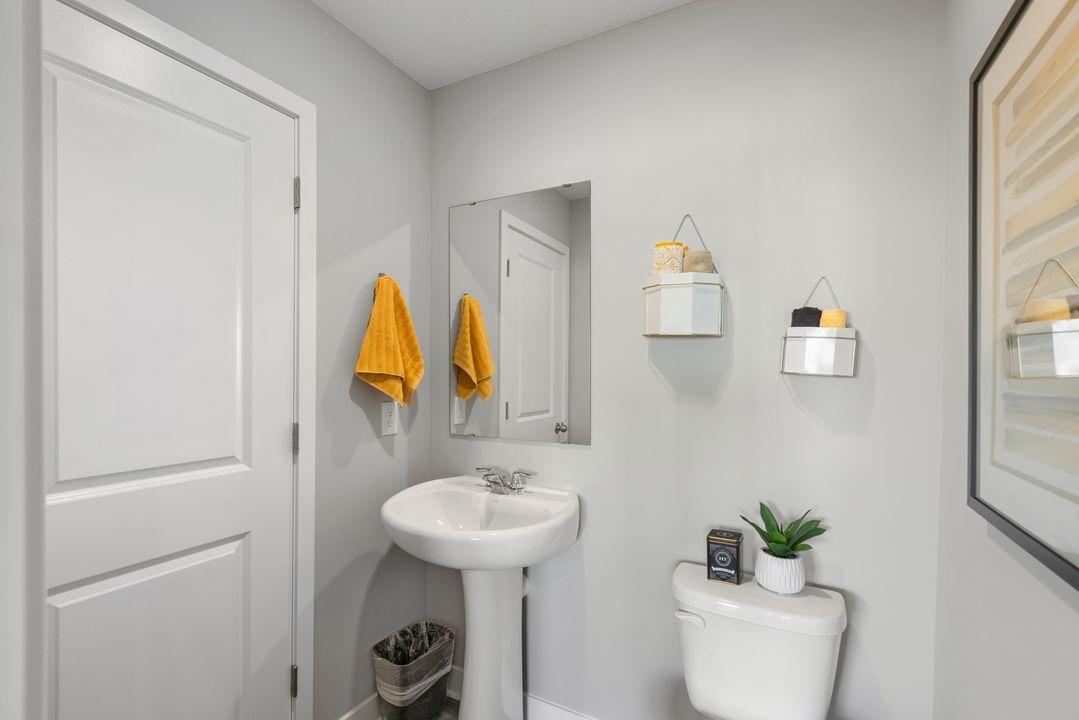 5129 Stable View Drive, Woodbury, Minnesota image 13